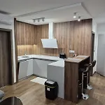 Διαμέρισμα Cassovar, Private Garage With Free Parking *