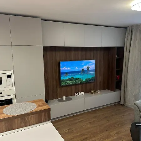 Apartmán, Private Garage With Free Parking