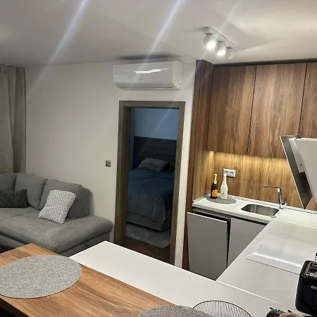 Apartmán, Private Garage With Free Parking