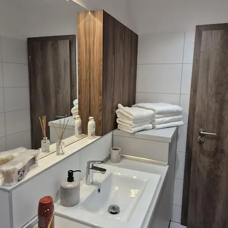 Apartmán, Private Garage With Free Parking Appartamento